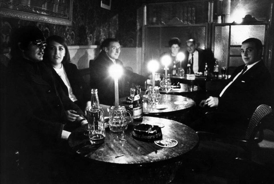 Power Cuts effect Public Houses, with patrons forced to drink by Candlelight, Newcastle, Newcastle, Tyne and Wear. 8th December 1970. (Photo by NCJ Archive/Mirrorpix/Mirrorpix via Getty Images)