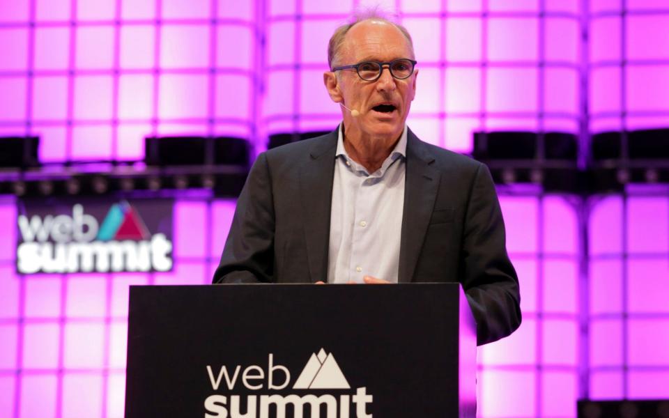 Tim Berners-Lee lays out his ‘For the Web’ initiative at Web Summit in Lisbon.