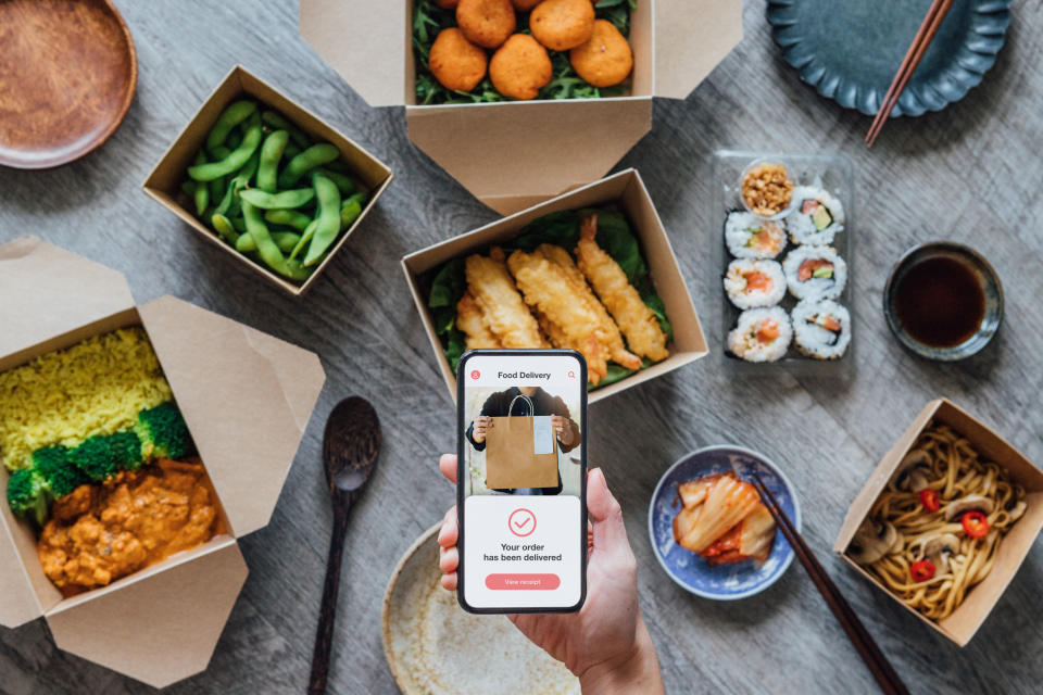 If you order from Shipt, Grubhub, Instacart or DoorDash, none of those apps require customers to leave a tip. (Photo: Oscar Wong via Getty Images)