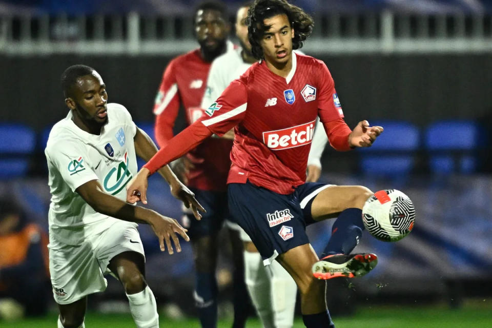 Official | Lille tie prospect Ayyoub Bouaddi to new deal