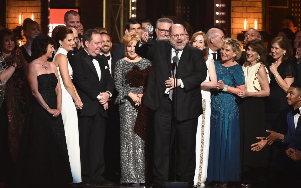 Scott Rudin (c) accepting a Tony for Hello, Dolly! in 2017 - Theo Wargo