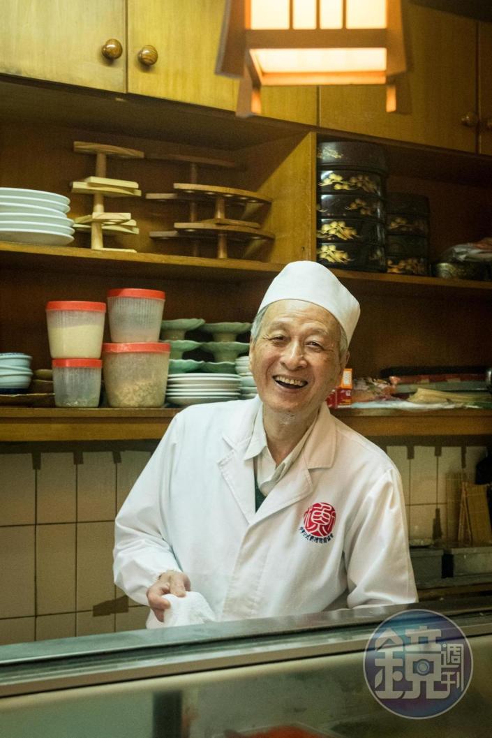 老闆柯文德廚齡50年，曾向日本師傅學習，有職人擇善固執的精神。