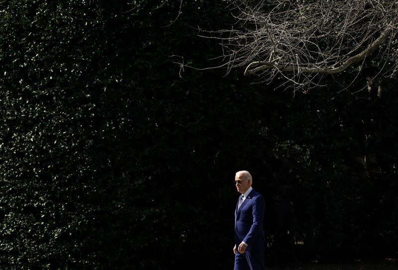 El presidente estadounidense Joe Biden parte hacia Nueva York desde la Casa Blanca en Washington, Estados Unidos