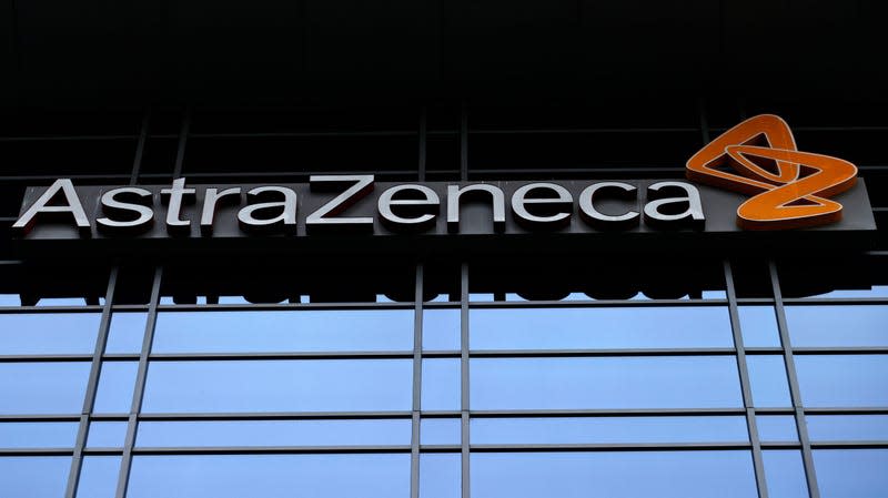 AstraZeneca signage outside an office building, Tuesday, Dec. 26, 2023, in South San Francisco, Calif. - Photo: Aaron M. Sprecher (AP)