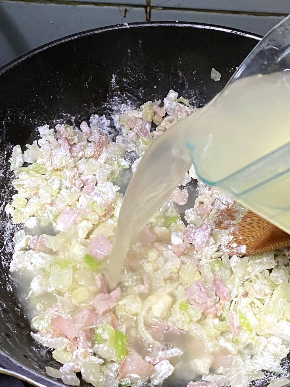 【周打蜆湯食譜】自家製周打蜆湯　想製造濃稠感秘訣在加材料次序？