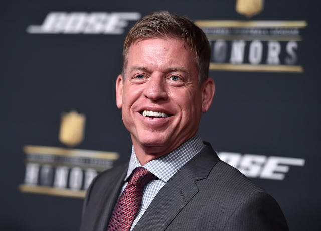 Troy Aikman 'disturbed' by number of penalties from officials: 'It's  nauseating'