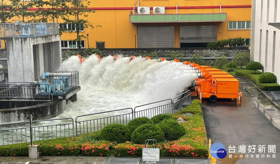 屏縣府增購12台大型移動式抽水機　加強防災抗洪能力