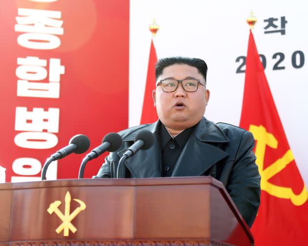 Kim Jong Un, antes de la p&#xe9;rdida de peso, el 17 de mazo de 2020. (Photo: API via Gamma-Rapho via Getty Images)