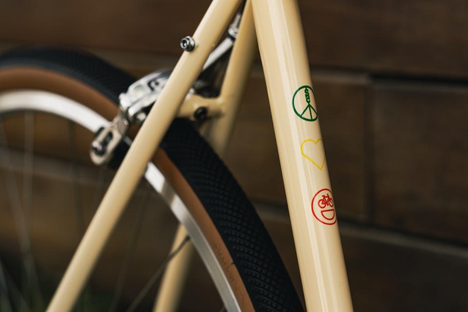 State Bicycle Co x Bob Marley 4130 Road+ details
