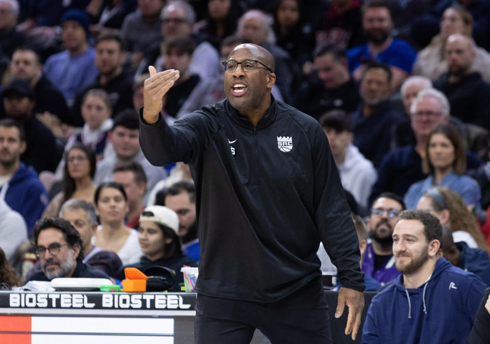 Dec 13, 2022; Philadelphia, Pennsylvania, USA; Sacramento Kings head coach Mike Brown reacts during the third quarter against the Philadelphia 76ers at Wells Fargo Center. Mandatory Credit: Bill Streicher-USA TODAY Sports