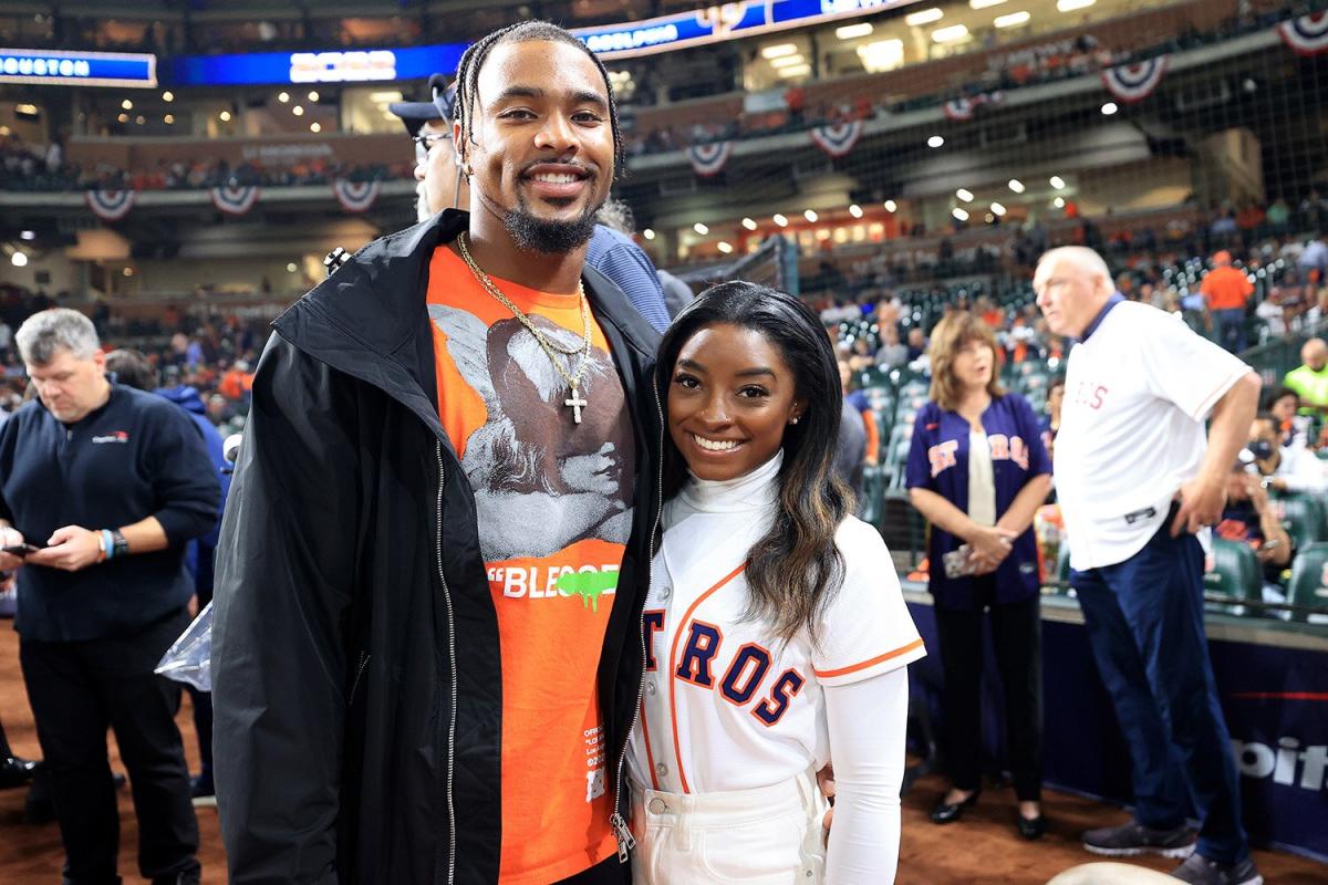 Houston Astros Superstars and Their Lovely Wives Party for Two