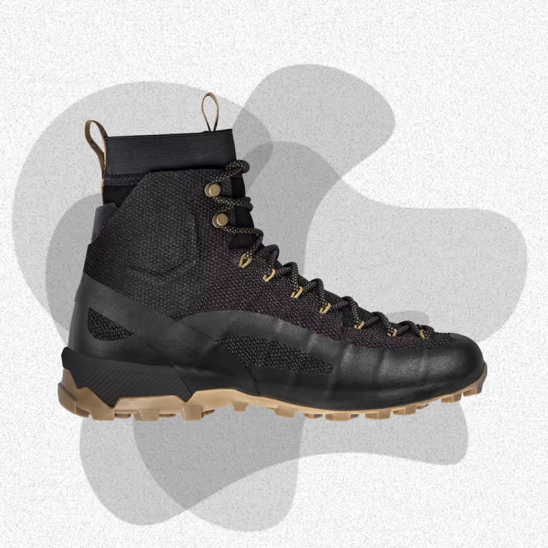 <p>Courtesy of Huckberry</p><p>These Naglev men’s hiking boots showcase unique materials you won’t find on most other hiking footwear: Kevlar and merino wool. On the outside, they’re made with a single, seamless piece of ultra-durable Kevlar—the same stuff used to make bulletproof vests—for exceptional abrasion resistance. On the inside, a merino wool bootie wraps the foot, providing excellent breathability and all-weather temperature regulation. A leather and coconut fiber footbed ups the comfort factor, and a lug rubber outsole bites into soft ground for confident footing wherever the trail takes you.</p><p>[$298; <a href="https://clicks.trx-hub.com/xid/arena_0b263_mensjournal?q=https%3A%2F%2Fprf.hn%2Fclick%2Fcamref%3A1011liW49%2Fpubref%3Amj-besthikingboots-mcharboneau-1023-update%2Fdestination%3Ahttps%3A%2F%2Fhuckberry.com%2Fstore%2Fnaglev%2Fcategory%2Fp%2F65489-combat-wp&event_type=click&p=https%3A%2F%2Fwww.mensjournal.com%2Fgear%2Fbest-hiking-boots%3Fpartner%3Dyahoo&author=Jack%20Haworth&item_id=ci02b8d096400c2605&page_type=Article%20Page&partner=yahoo&section=hiking%20boots&site_id=cs02b334a3f0002583" rel="nofollow noopener" target="_blank" data-ylk="slk:huckberry.com;elm:context_link;itc:0;sec:content-canvas" class="link ">huckberry.com</a>]</p>