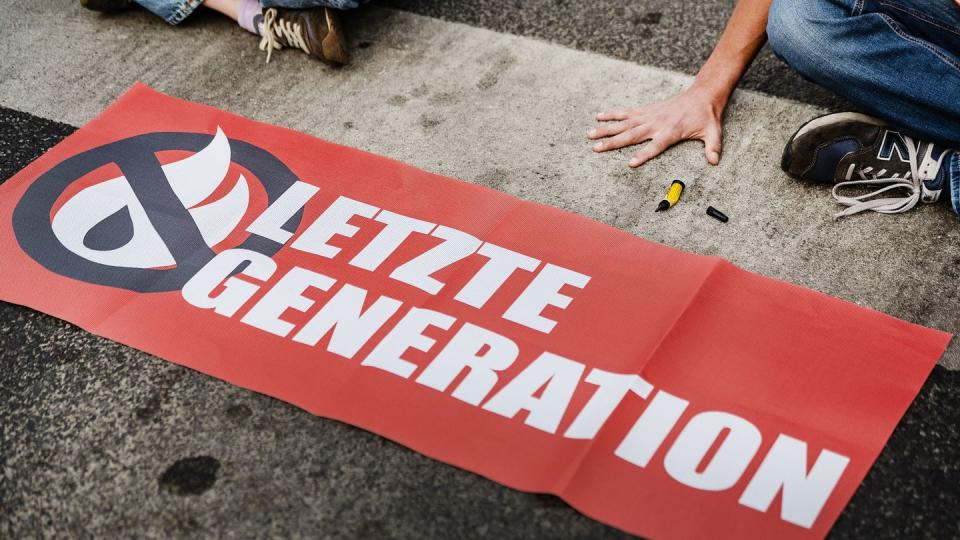 Nix mehr kleben, die Protestgruppe Letzte Generation will nun bei der Europawahl 2024 kandidieren. (Bild: dpa)