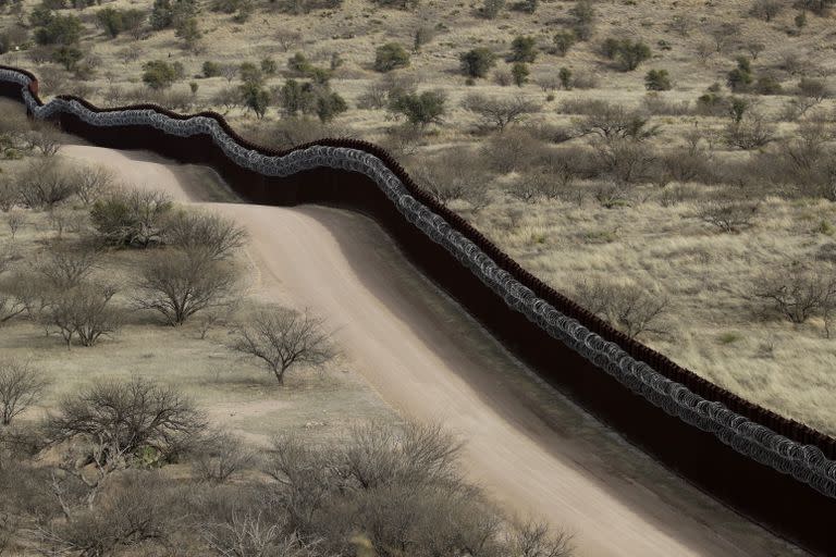 Muro en la frontera con México