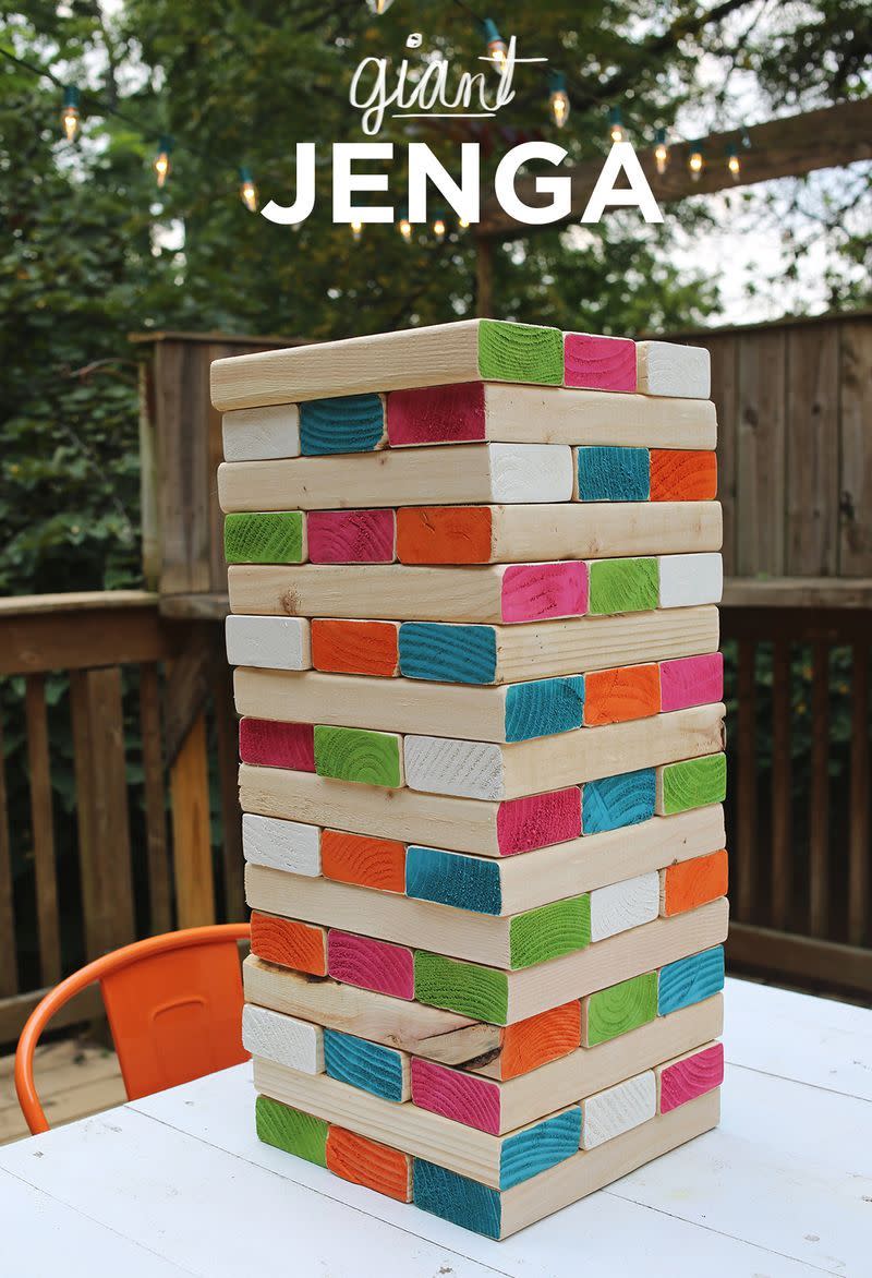 Play Giant Jenga