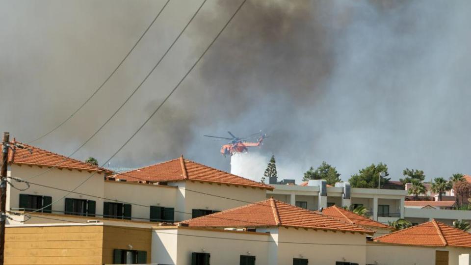 Kebakaran hutan di Rhodes