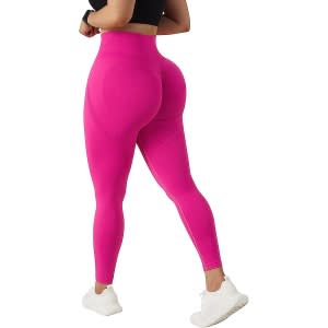 10 Pairs of 'Heart Booty' Leggings That Accentuate All of the