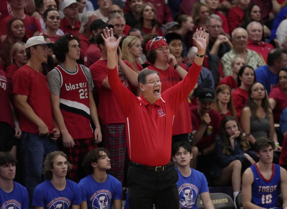 Feb 8, 2022; Mesa, Arizona, U.S.; Mountain View head coach Gary Ernst directs his team against Mesa at Mesa High School gym. Mandatory Credit: Michael Chow-Arizona Republic