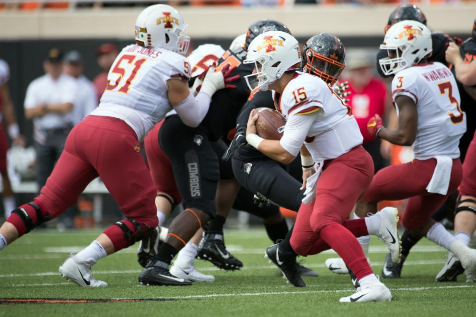 Iowa State Cyclones quarterback Brock Purdy runs the ball at Oklahoma State, Oct. 6, 2018.