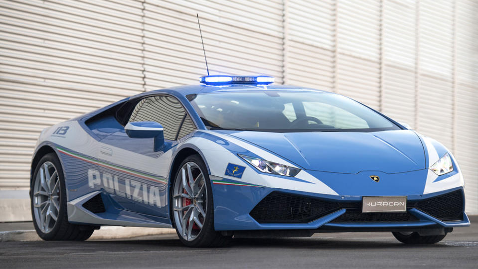 The Huracán Polizia presented to Italian law enforcement.