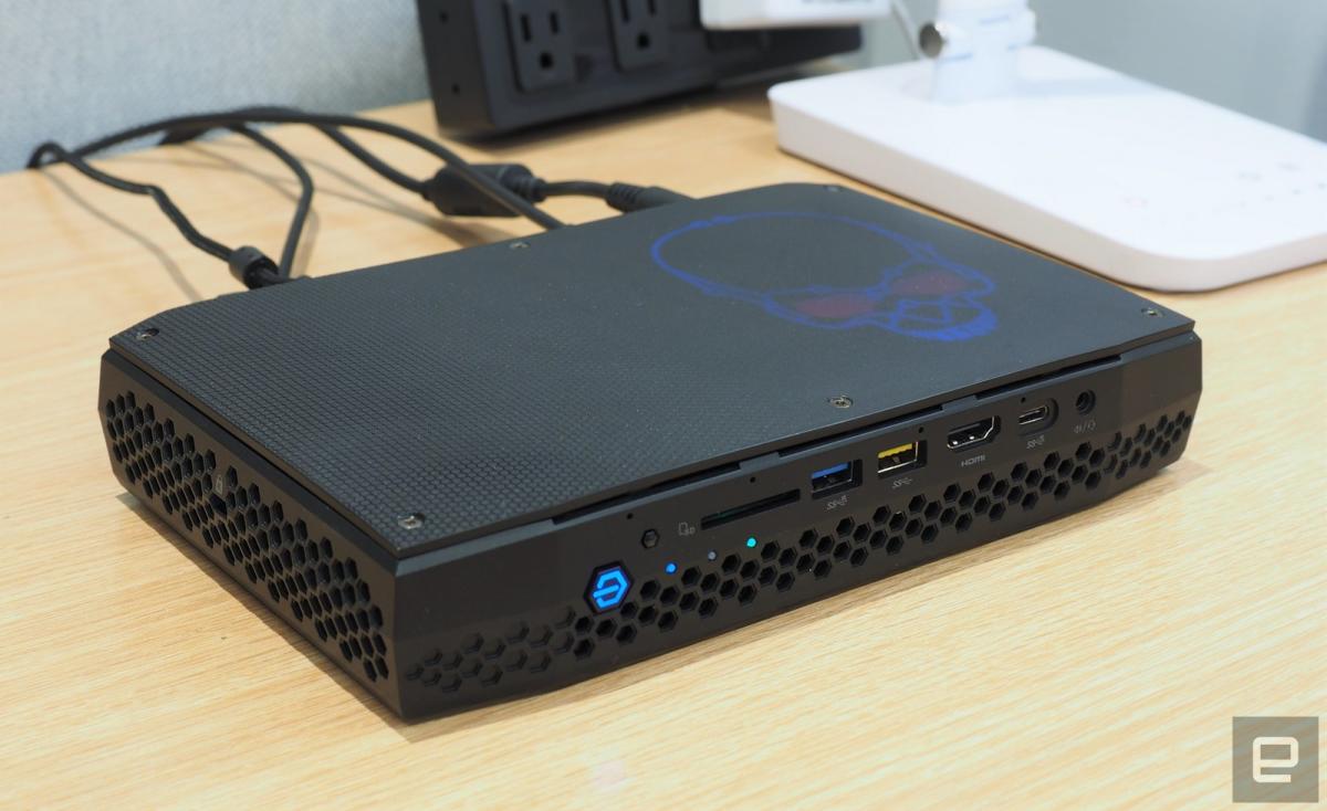 øge skarp ballet Intel's Hades Canyon NUC is a tiny gaming powerhouse | Engadget