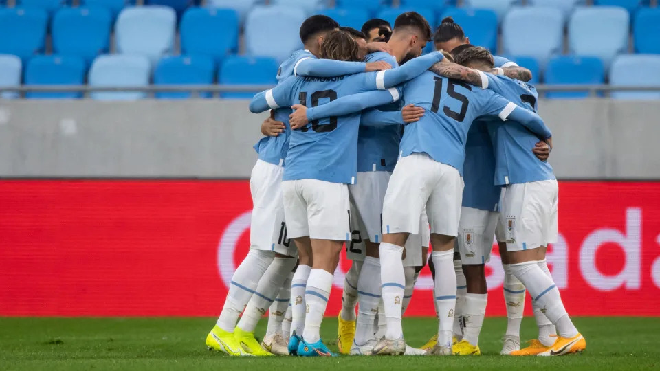 290220f796d13d397b10c90df42ab728 - Uruguay retoma fuerza al vencer a Canadá