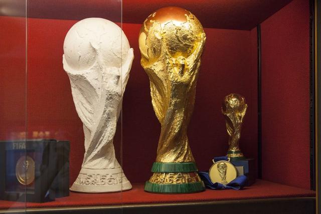 Designaholic  El trofeo de la Copa del Mundo