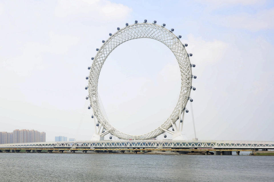 <p>Notice something missing? China's Eye of Bohai, which opened in 2018, is without spokes. </p>