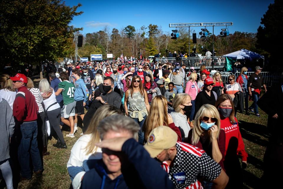 Hundreds attend a GOP rally for Georgia's two senators.