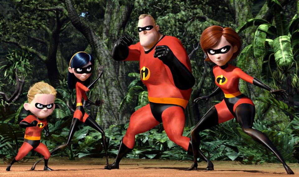 THE INCREDIBLES, Dash, Violet, Mr. Incredible, Elastigirl, 2004