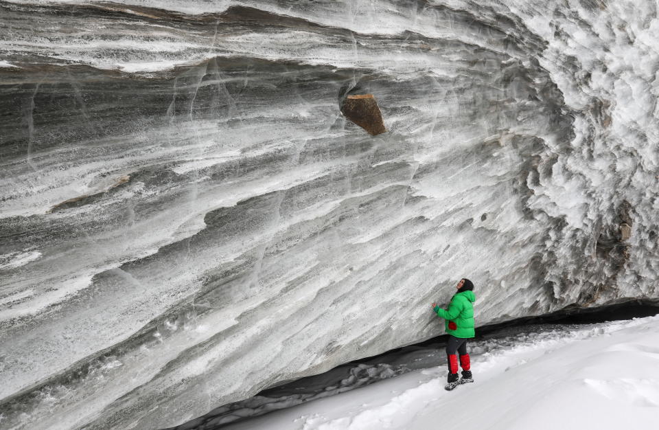 Los glaciares impresionantes que hacen confundir Kazajistán con Islandia