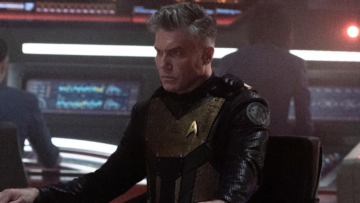  Anson Mount in Star Trek: Strange New Worlds. 