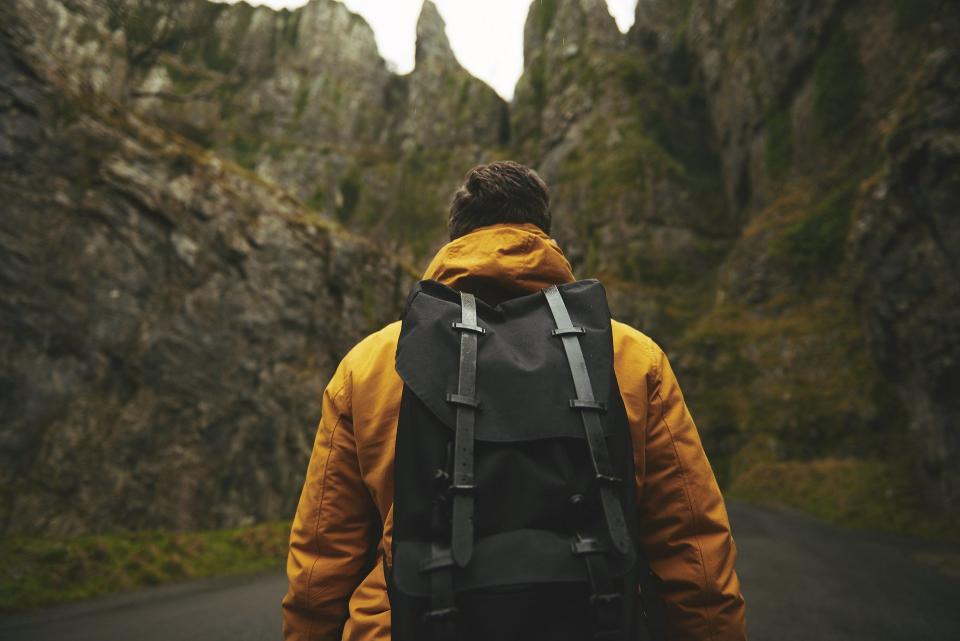 登山有一定的風險，行前需要做好萬全準備。（示意圖／Pixabay）