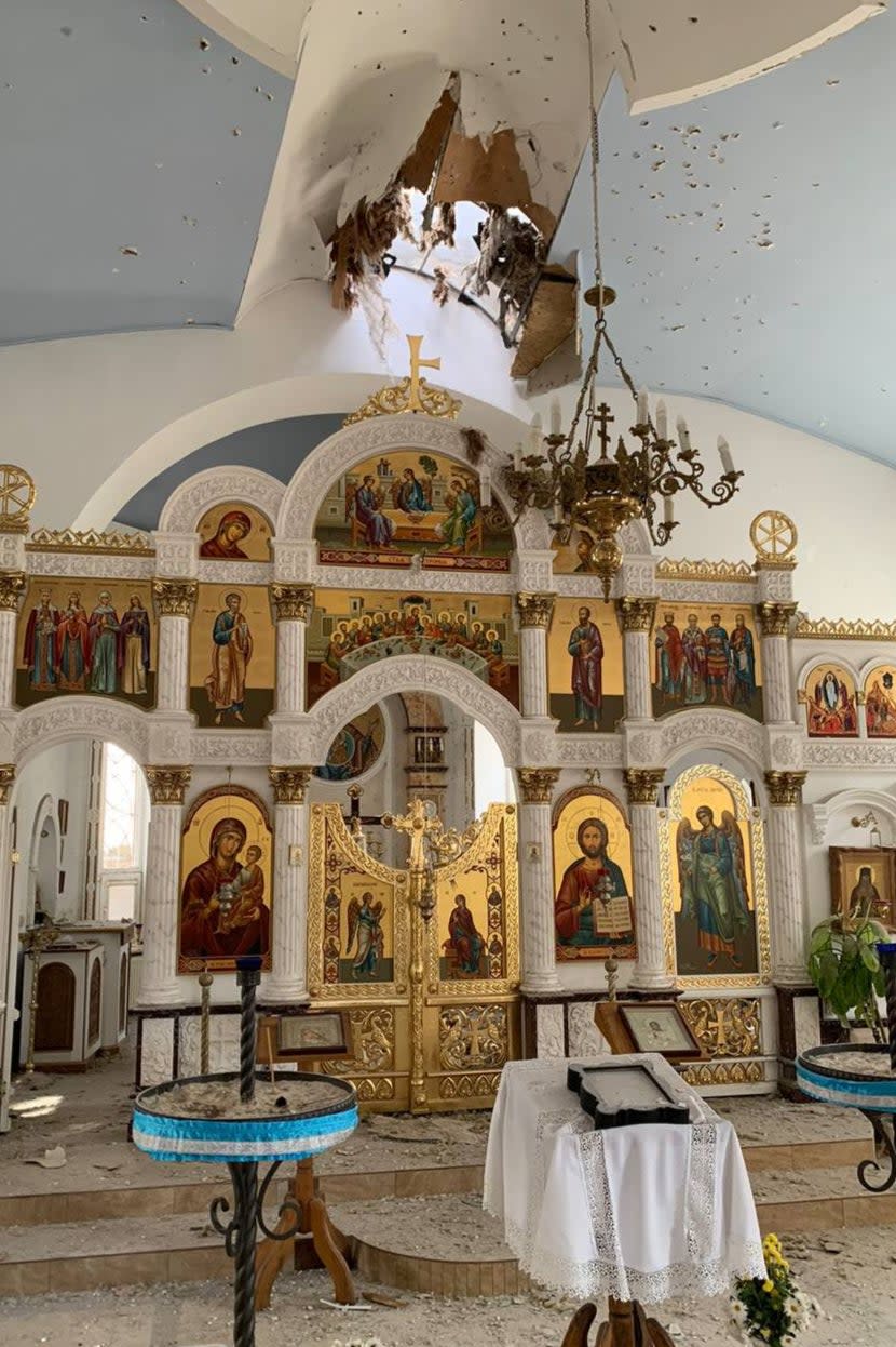 A church was damaged in the small district in Kherson after Russian shells hit the area (Telegram)