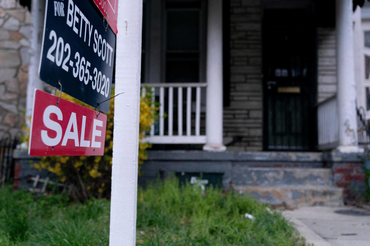 The housing market ‘in much worse shape’ than Fed wants to admit: Economist