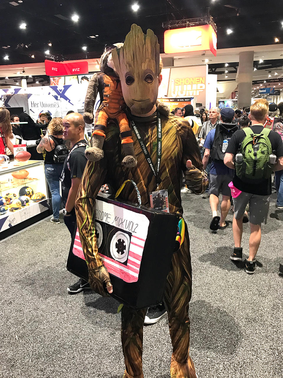 <p>Cosplayer dressed as Groot from <i>Guardians of the Galaxy</i> at Comic-Con International on July 21, 2018, in San Diego. (Photo: Angela Kim/Yahoo Entertainment) </p>