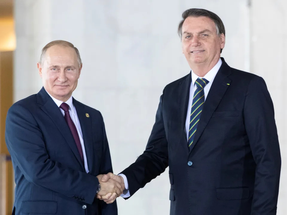 Encontro entre os presidente Vladimir Putin, da R&#xfa;ssia, e Jair Bolsonaro, em 2019, no Brasil 