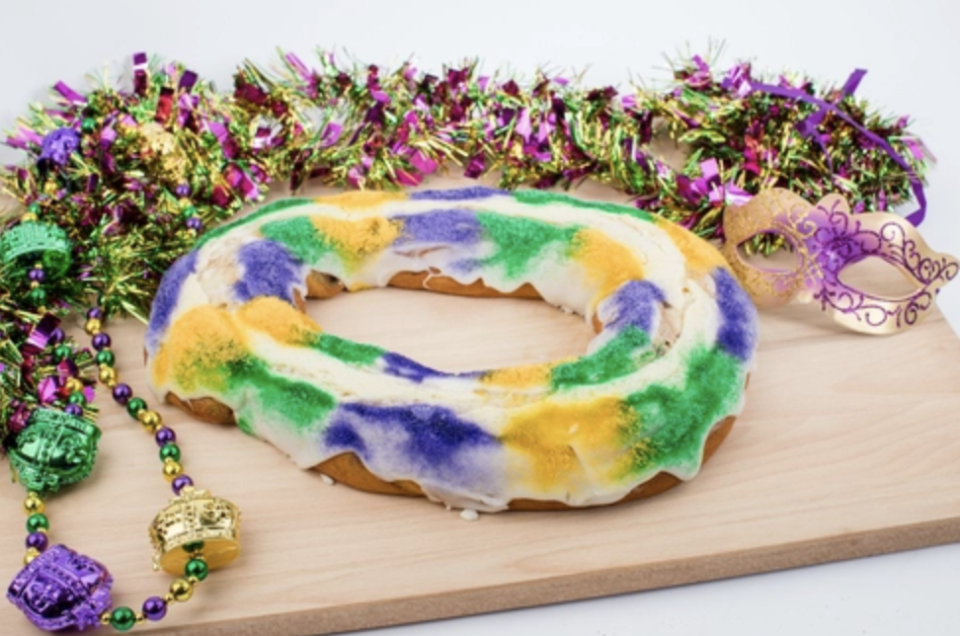 <p><a href="https://haydelsbakery.com/featured/king-cakes/copy-of-king-cake-package-german-chocolate/" rel="nofollow noopener" target="_blank" data-ylk="slk:Shop Now;elm:context_link;itc:0;sec:content-canvas" class="link ">Shop Now</a></p><p>King Cake Package </p><p>haydelsbakery.com</p><p>$70.75</p><span class="copyright">Haydel's Bakery</span>