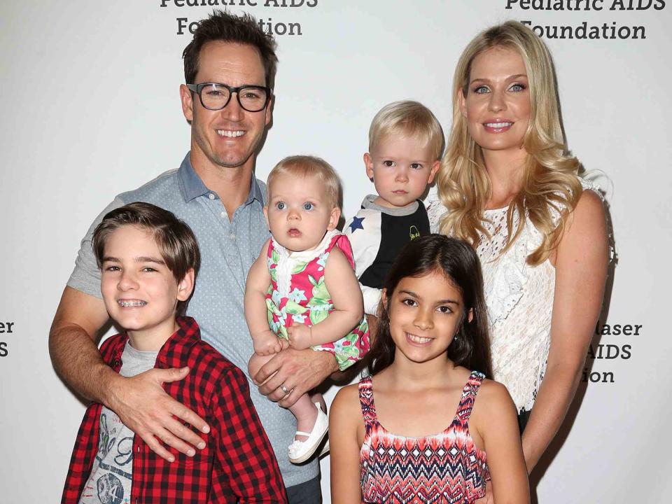 <p>WENN Rights Ltd / Alamy</p> Mark-Paul Gosselaar, Catriona McGinn, Michael Charles Gosselaar, Ava Lorenn Gosselaar, Dekker Edward Gosselaar, Lachlyn Hope Gosselaar at The Elizabeth Glaser Pediatric AIDS Foundation 26th Annual Time For Heroes Family Festival 