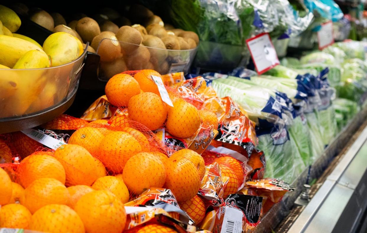 Scurvy results from having a severe deficiency of vitamin C, which can be found in citrus fruits, such as oranges and lemons, and vegetables such as broccoli and spinach.  (Bryan Eneas/CBC News - image credit)