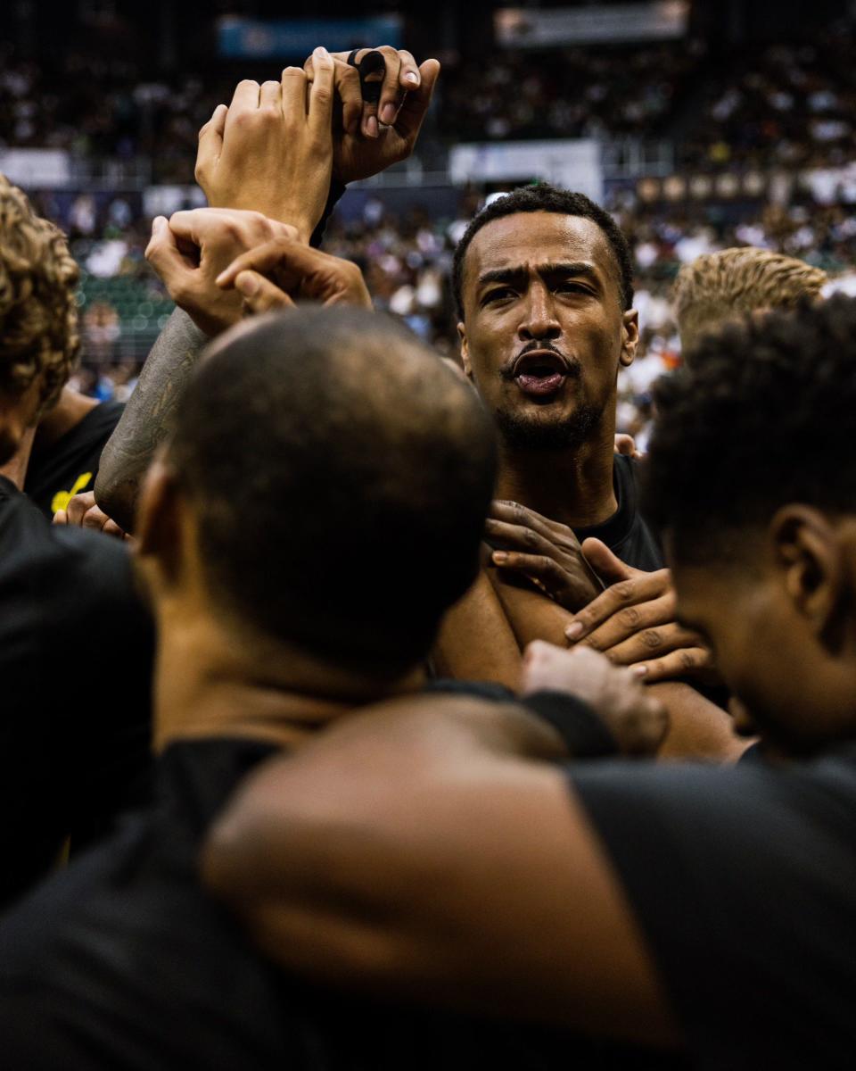 Utah Jazz forward John Collins huddles up with his during Jazz training camp in Hawaii. | Utah Jazz