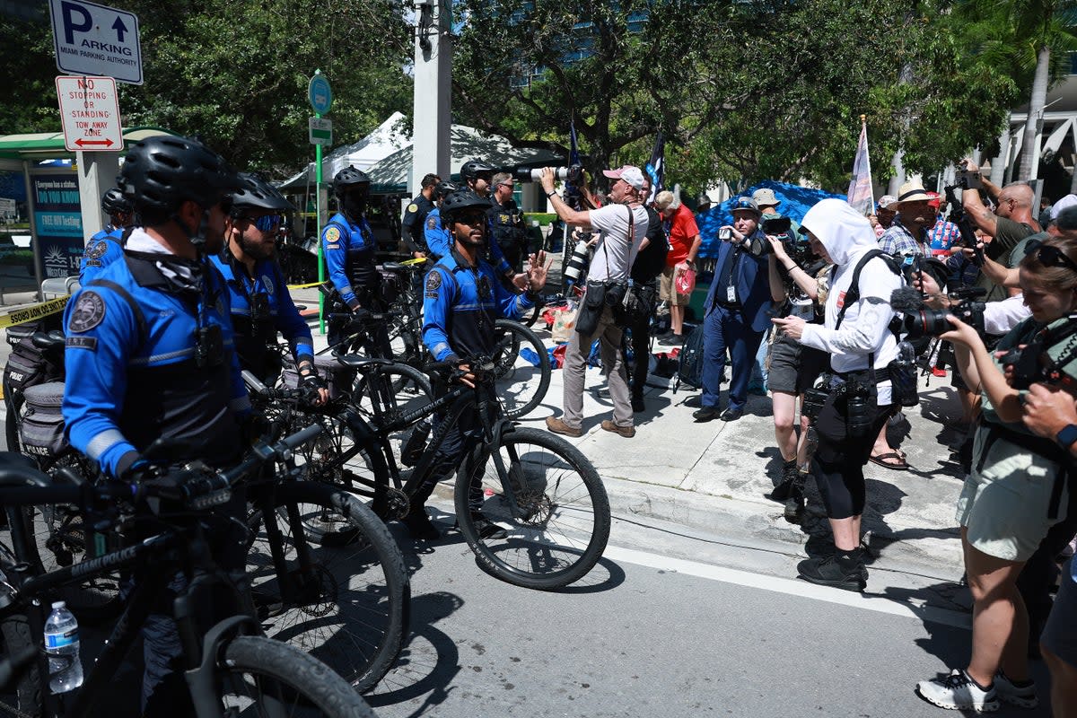 Miami Police on bicycles cordon off an area due to a suspicious device near the Wilkie D. Ferguson Jr. United States Federal Courthouse (Getty Images)