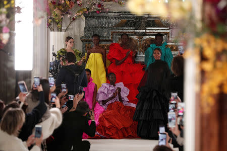 Model Naomi Campbell stands with models at the end of Italian designer Pier Paolo Piccioli's Haute Couture Spring-Summer 2019 collection show for fashion house Valentino in Paris, France, January 23, 2019. REUTERS/Benoit Tessier TEMPLATE OUT