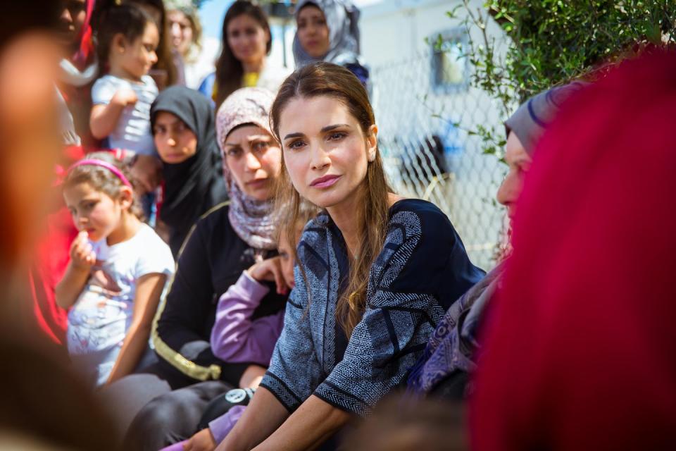 Queen Rania of Jordan: Seated Lean