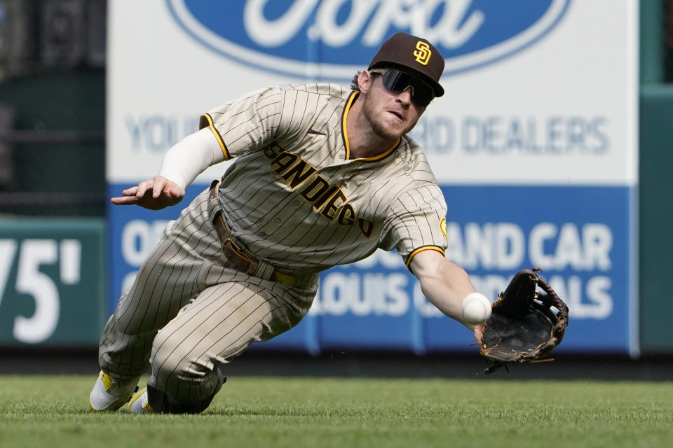 San Diego Padres right fielder Wil Myers is unable to catch and RBI double by St. Louis Cardinals' Edmundo Sosa during the fifth inning of a baseball game Sunday, Sept. 19, 2021, in St. Louis. (AP Photo/Jeff Roberson)