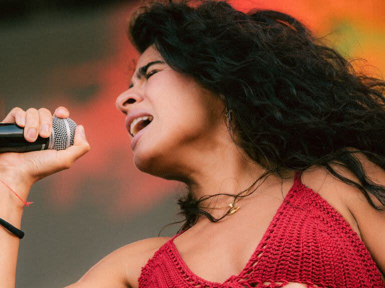Jessie Reyez, la grata sorpresa del domingo de Lollapalooza Argentina 2024