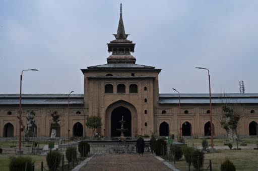 The main mosque in Srinagar can accommodate up to 30,000 worshippers at a time