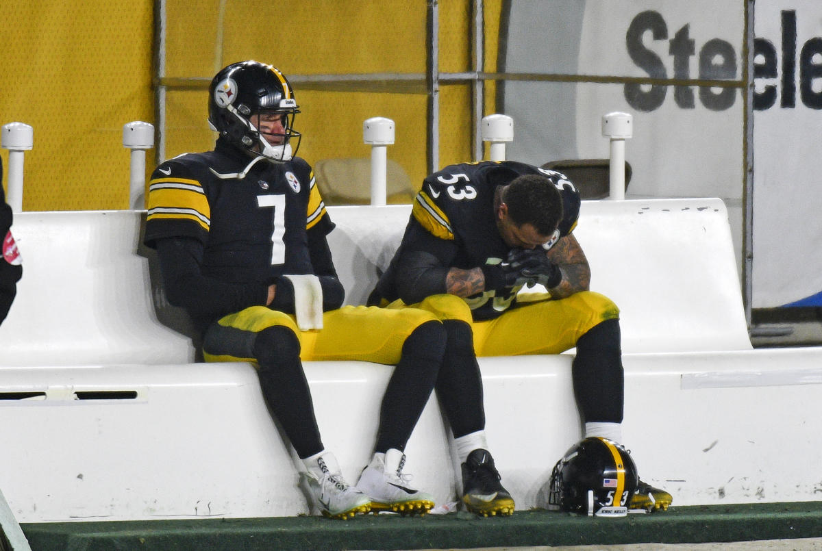 An Emotional Ben Roethlisberger Fights Back Tears During Final