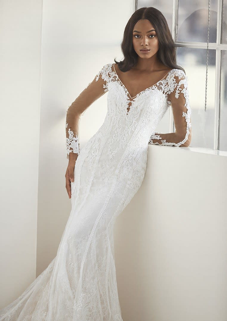 <cite class="credit">Photo courtesy of Pronovias</cite>