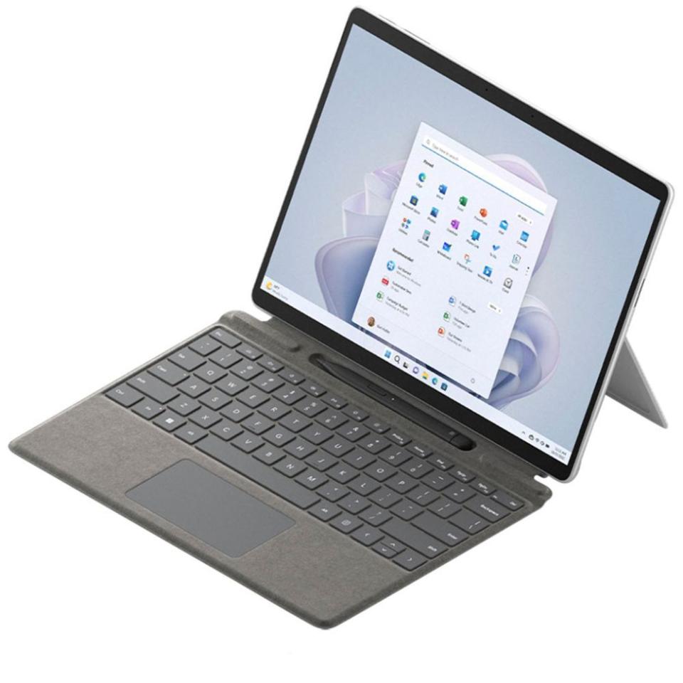 32) Surface Pro 9